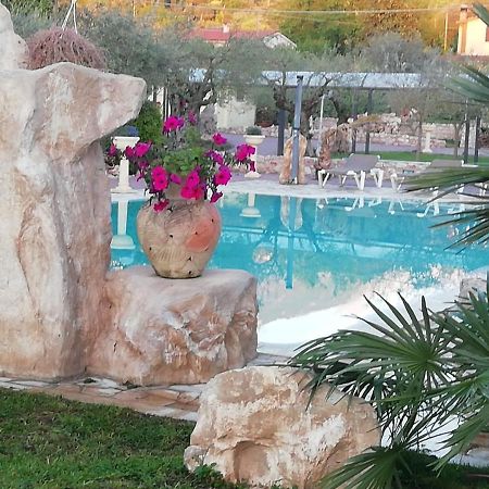Residenza Nosy Be Villa Palombara Sabina Eksteriør bilde